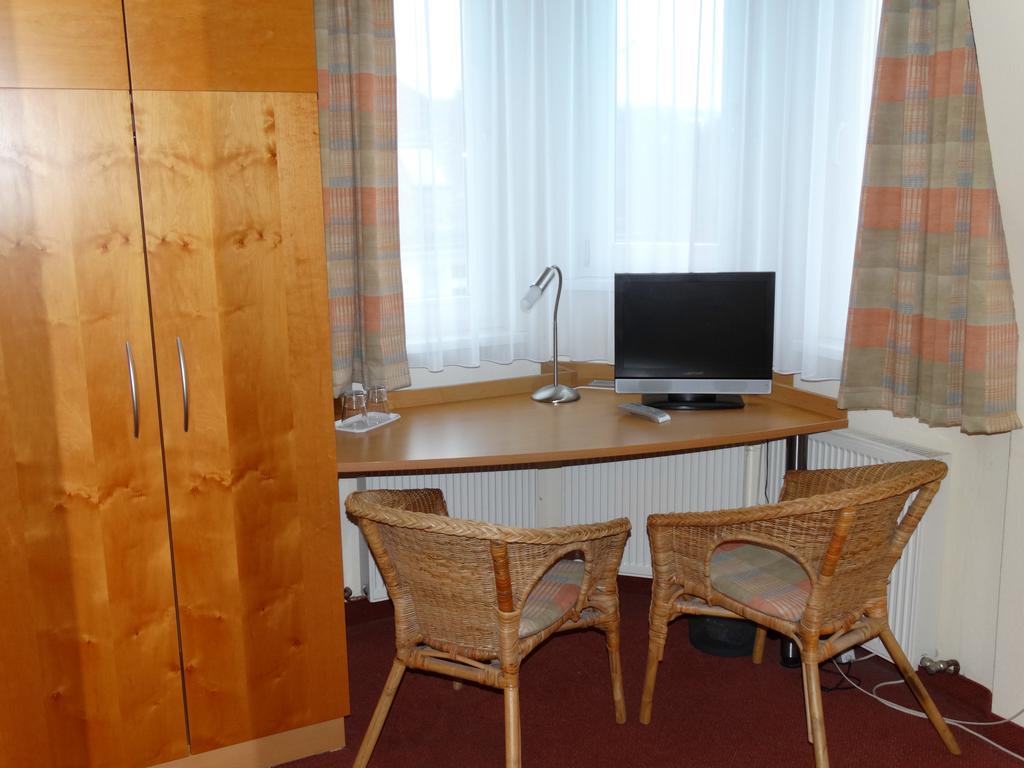 Hotel Sonne - Haus 2 Idstein Bilik gambar