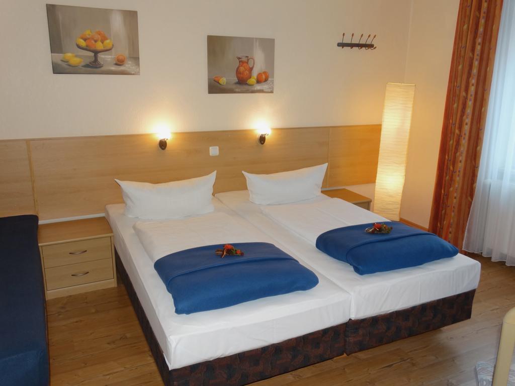 Hotel Sonne - Haus 2 Idstein Bilik gambar