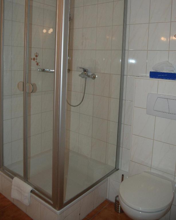 Hotel Sonne - Haus 2 Idstein Bilik gambar